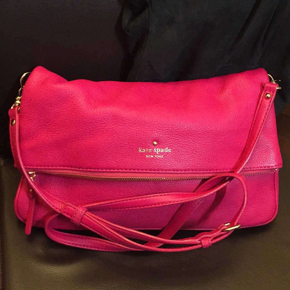 Kate Spade pebbled leather crossbody / clutch